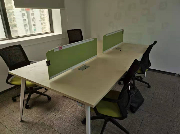 二手办公桌椅安装效果图 二手办公桌椅安装效果图